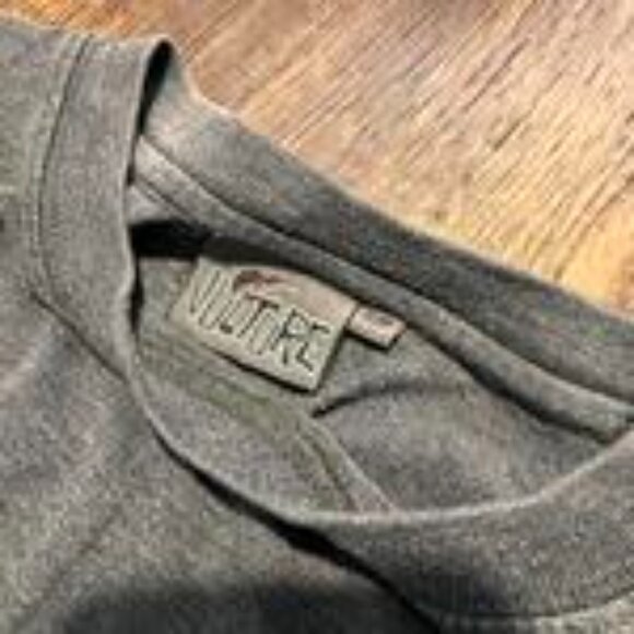 Vulture Skateboard Dark Grey Tee – Size Small - Picture 4 of 5